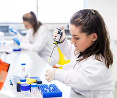 UCD students in lab.